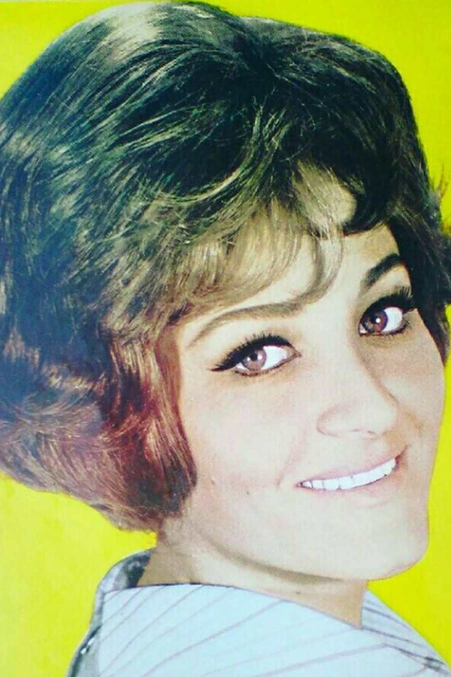 Victoria Nersissian backdrop