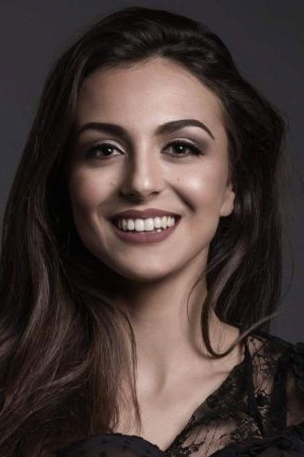 Camilla Nigro backdrop