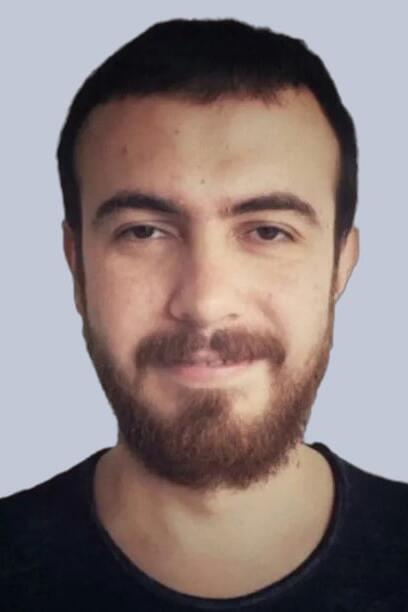 Ekremcan Bakir backdrop