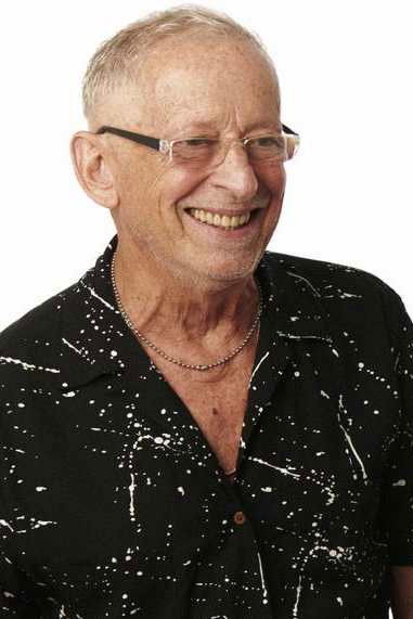 Hugo Fattoruso backdrop