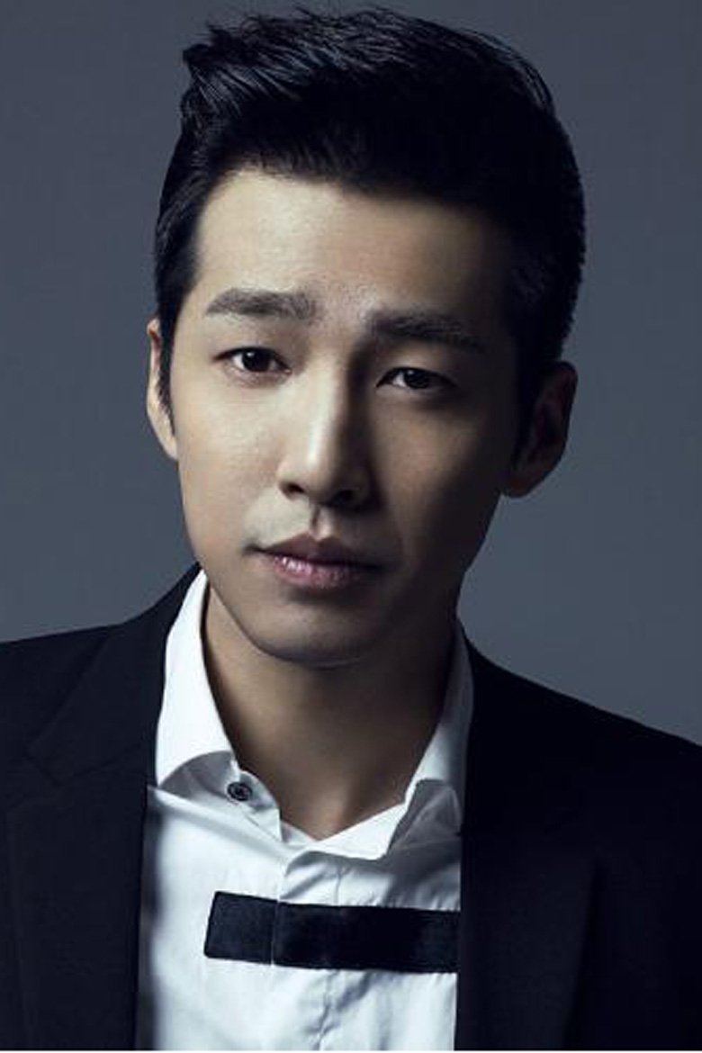 Zhou Tingwei backdrop