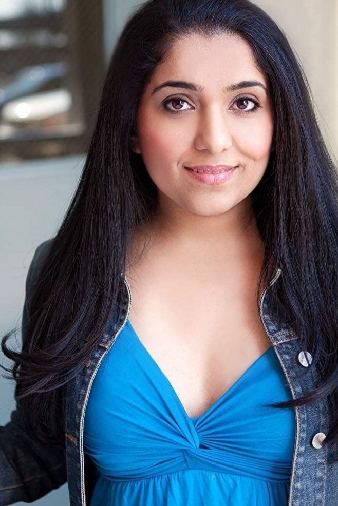 Aizzah Fatima backdrop