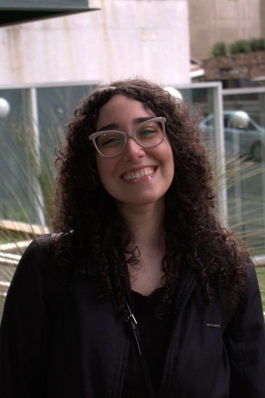 Gabriela Queiroz backdrop