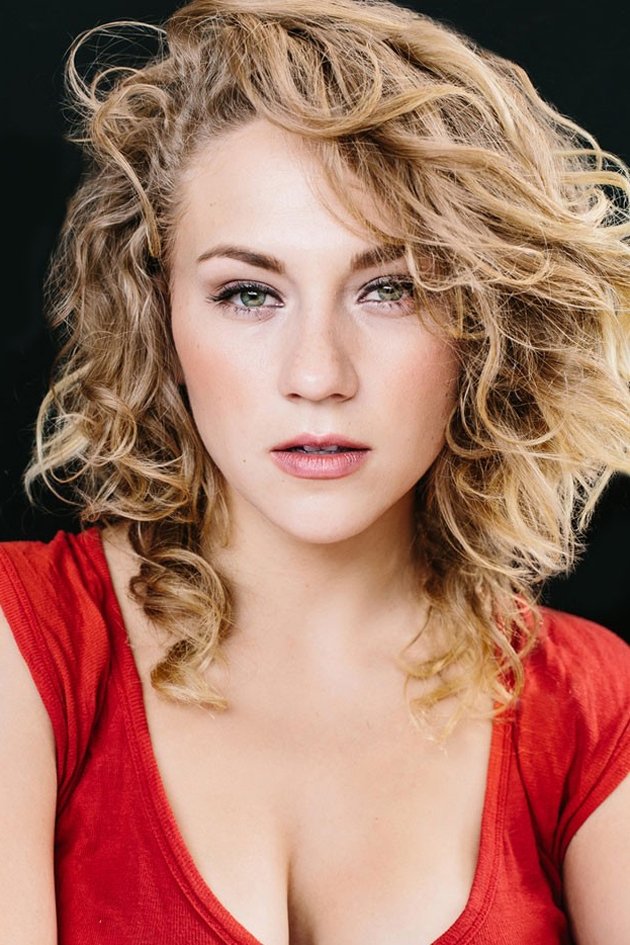 Kat Cunning backdrop