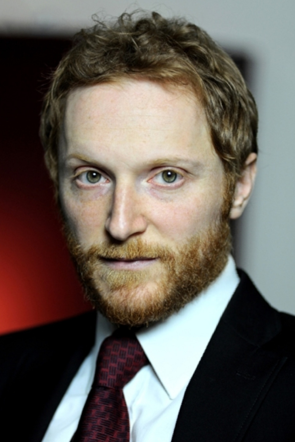 Antonio Gargiulo backdrop