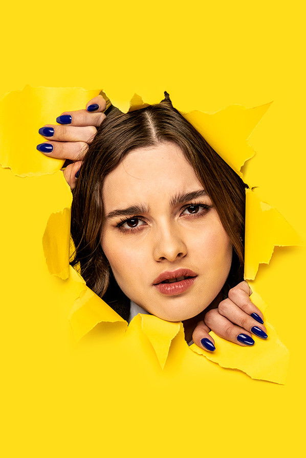 Neža Smolinsky backdrop