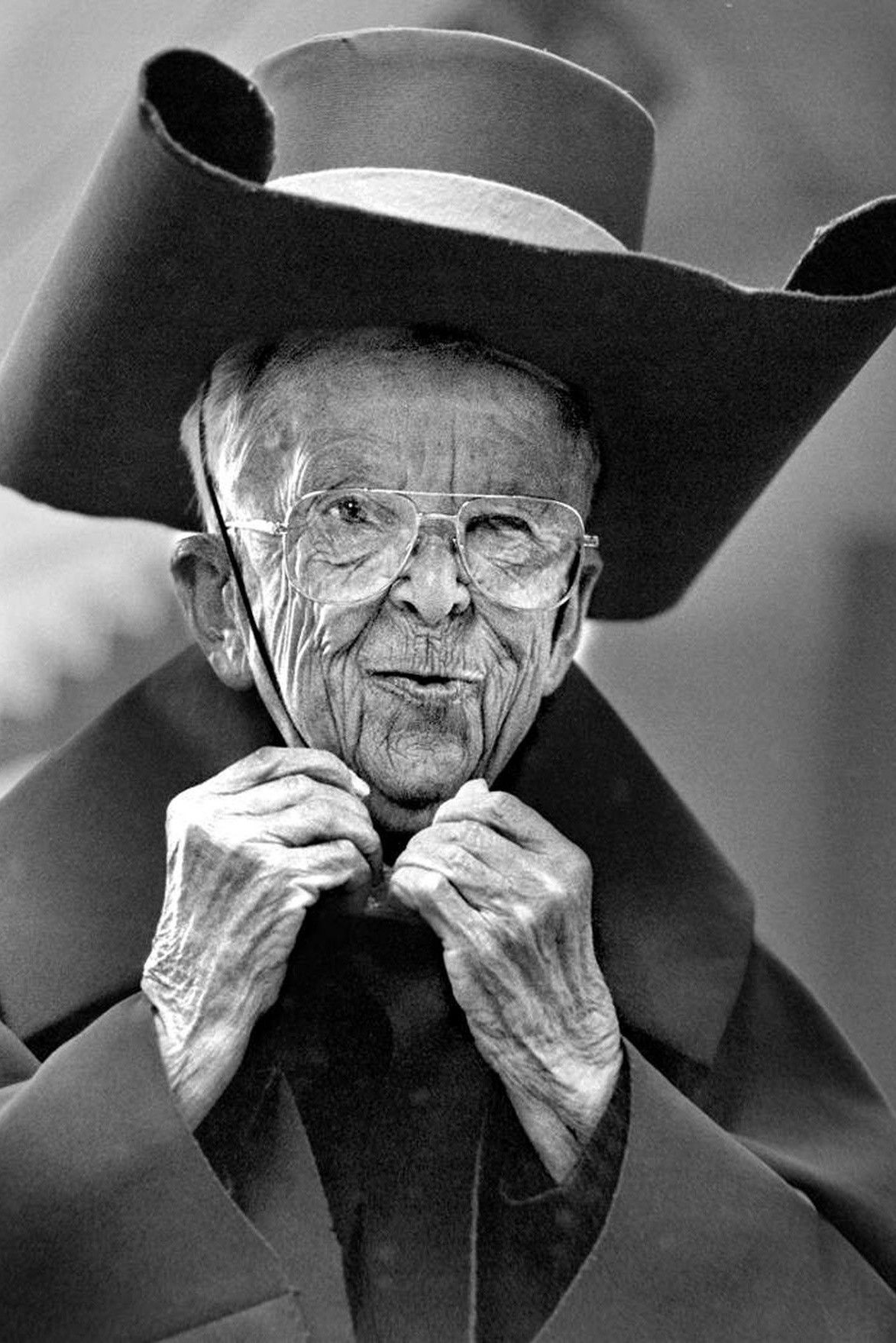 Meinhardt Raabe backdrop