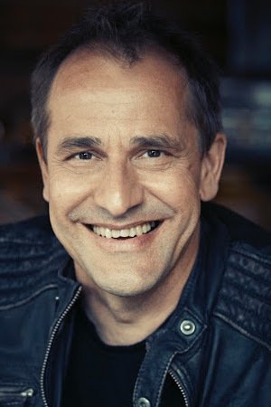 Stephan Schad backdrop