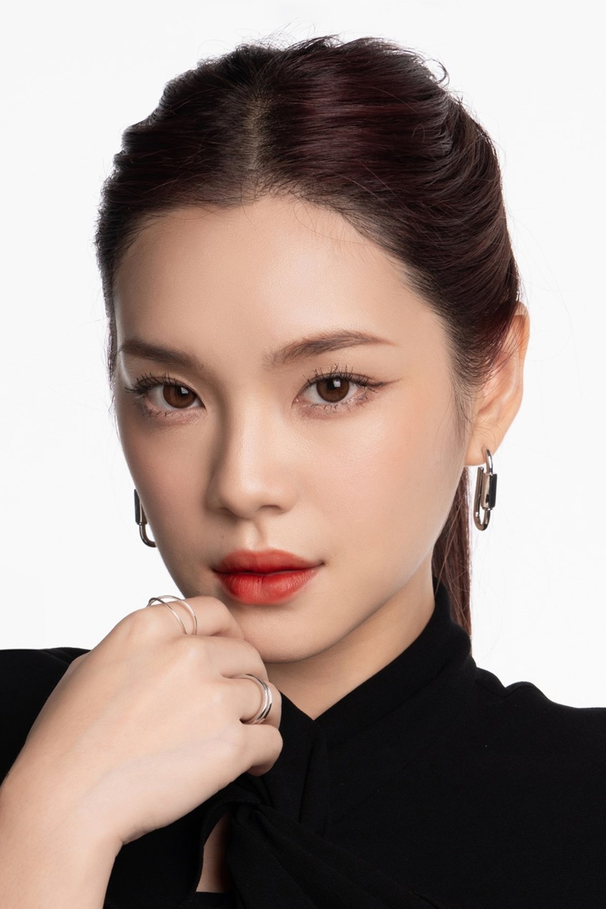 Cherprang Areekul backdrop