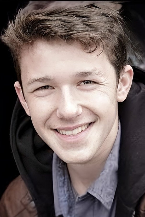 Nicolas Ballarini backdrop