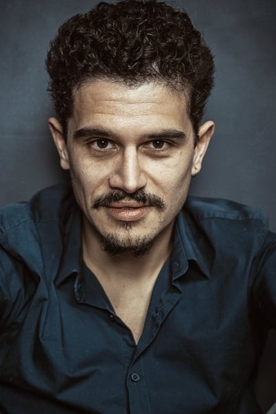 Nabil Missoumi backdrop