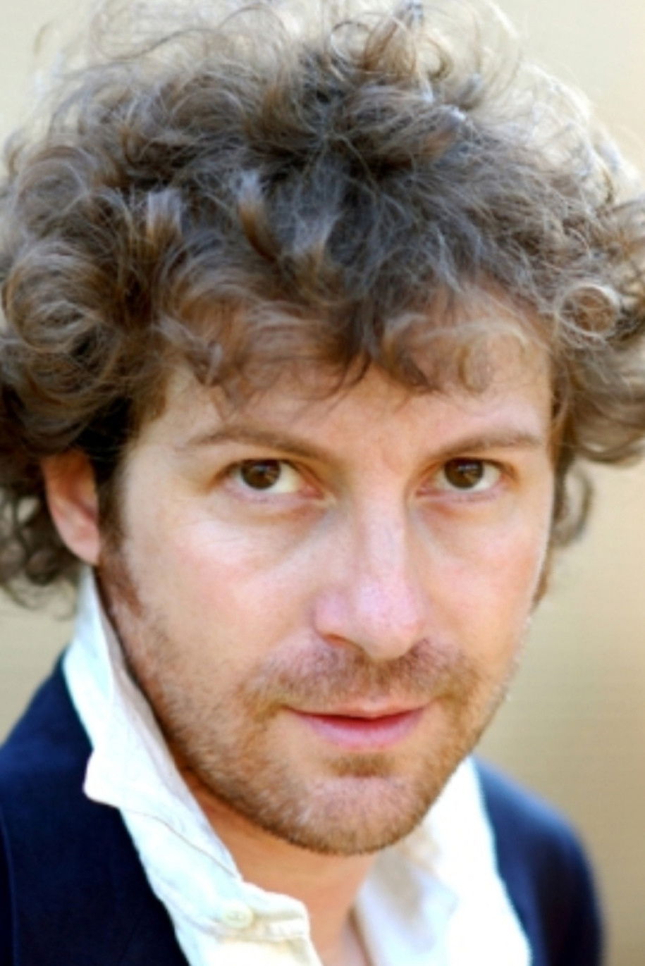 Vincenzo Diglio backdrop