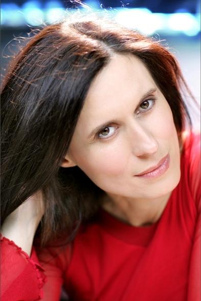 Bruna Rossi backdrop