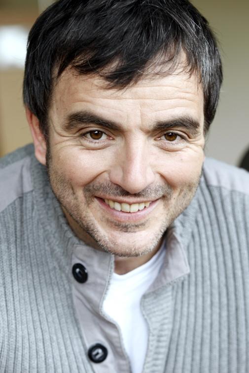 Christophe Vienne backdrop