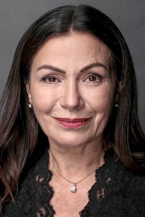 Solange Lackington backdrop