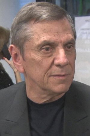 Ilya Velchev backdrop