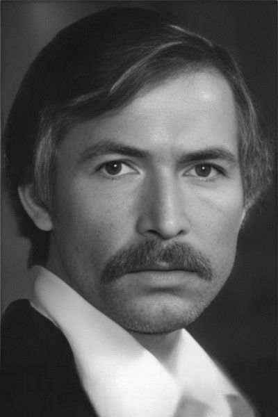 Grozdan Gertzov backdrop