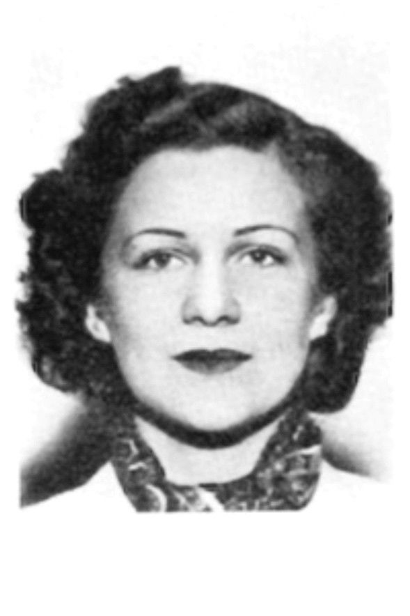 Britta Estelle backdrop