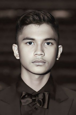 Muzakki Ramdhan backdrop