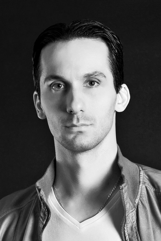 George Tounas backdrop