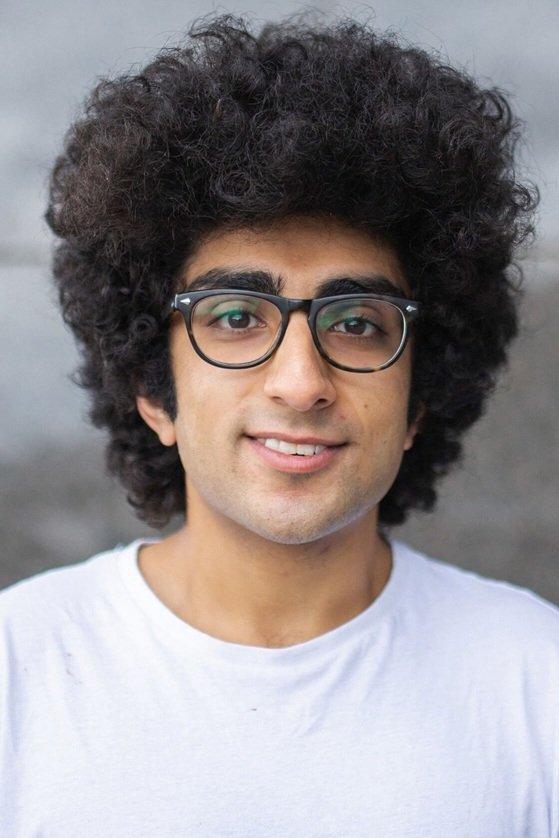 Reis Kershi backdrop