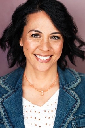 Satomi Hofmann backdrop