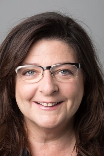 Henrietta Hurford-Jones backdrop