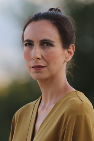 Rinio Kyriazi backdrop