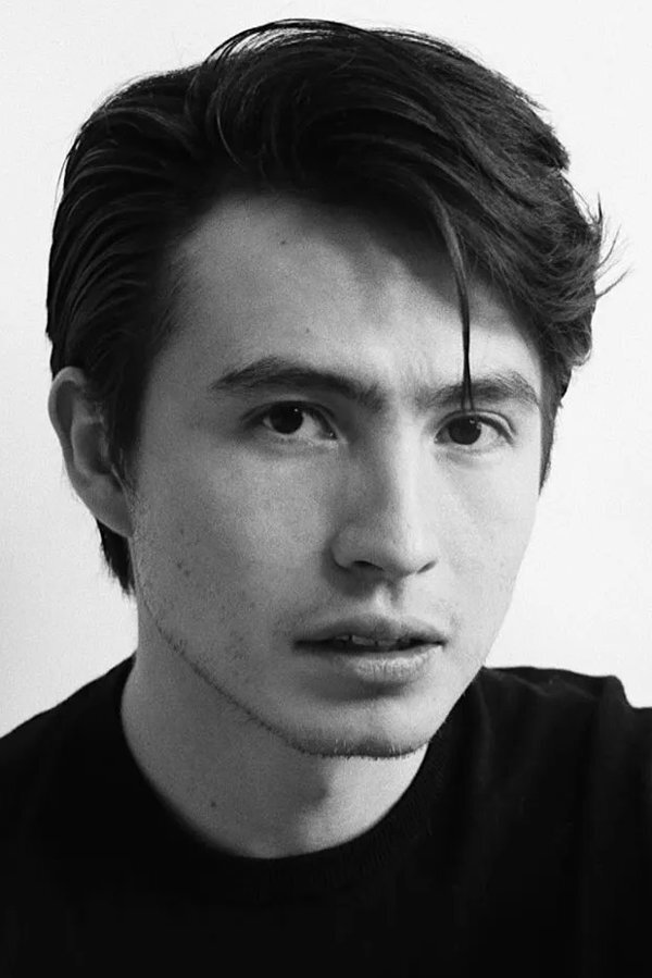 Luis Curiel backdrop