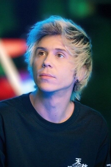 Rubén Doblas Gundersen backdrop