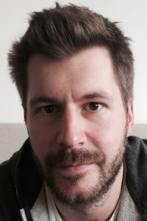 Bela Bagota backdrop