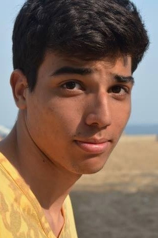 Thauan El Pavuna backdrop