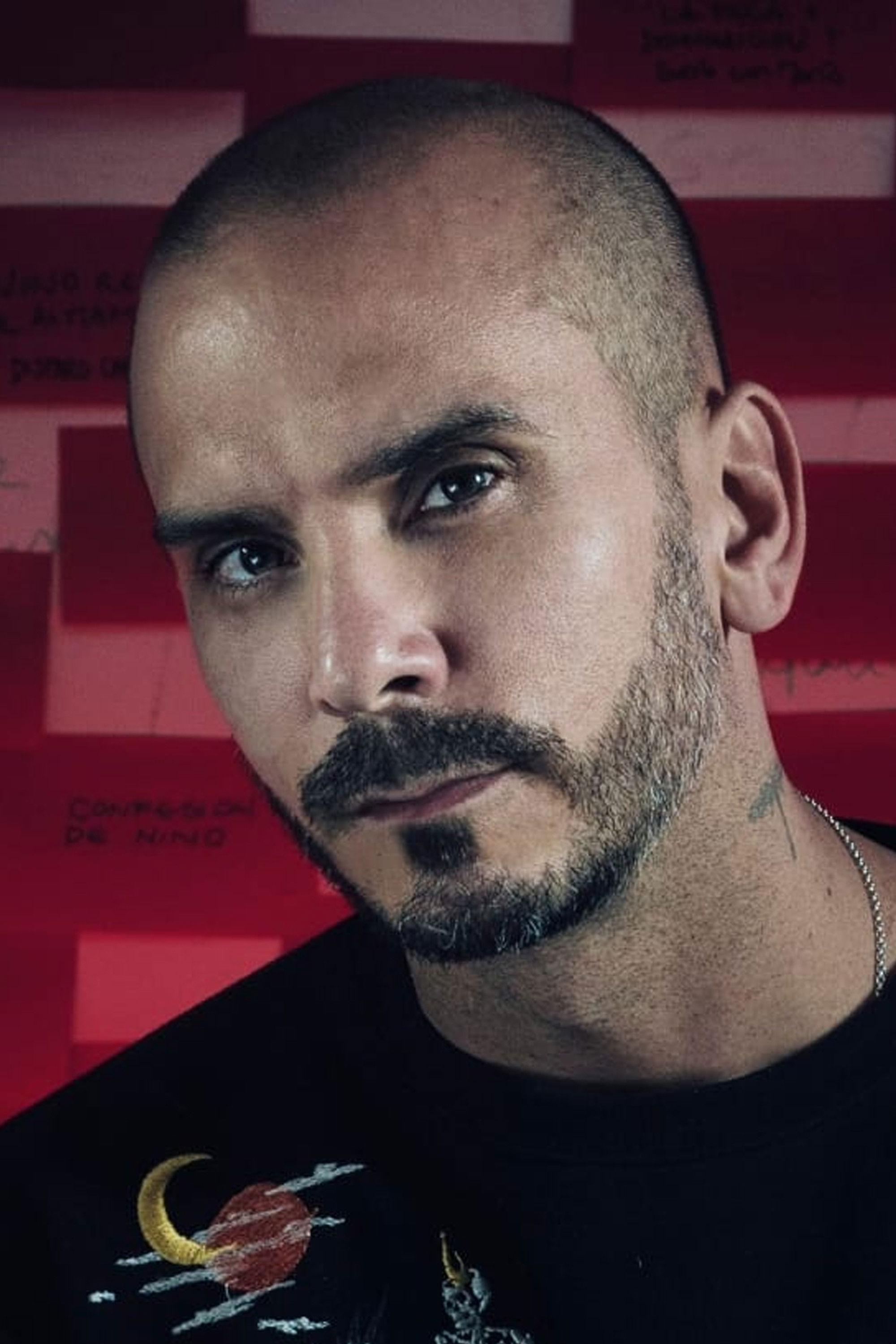 Juan Sebastian Torales backdrop