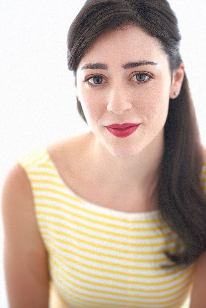 Ana Ribeiro backdrop