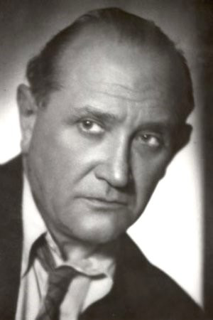 Adam Mikołajewski backdrop