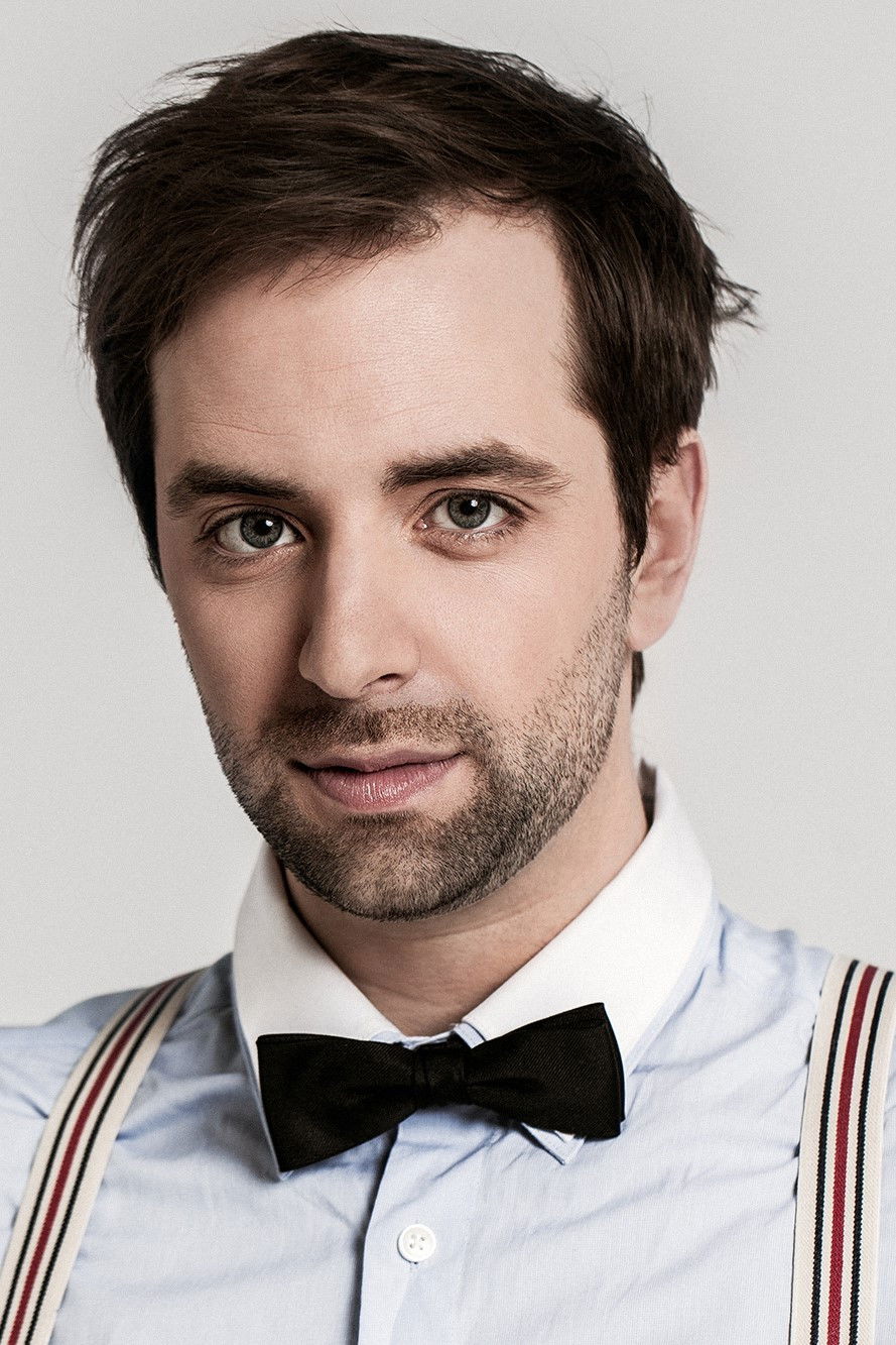 Étienne Dupuis backdrop