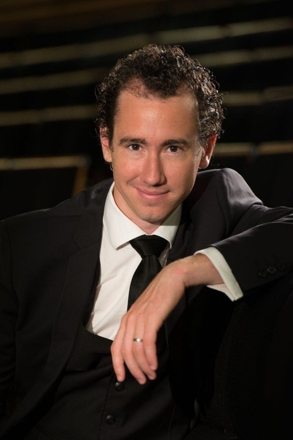 Cyrille Dubois backdrop