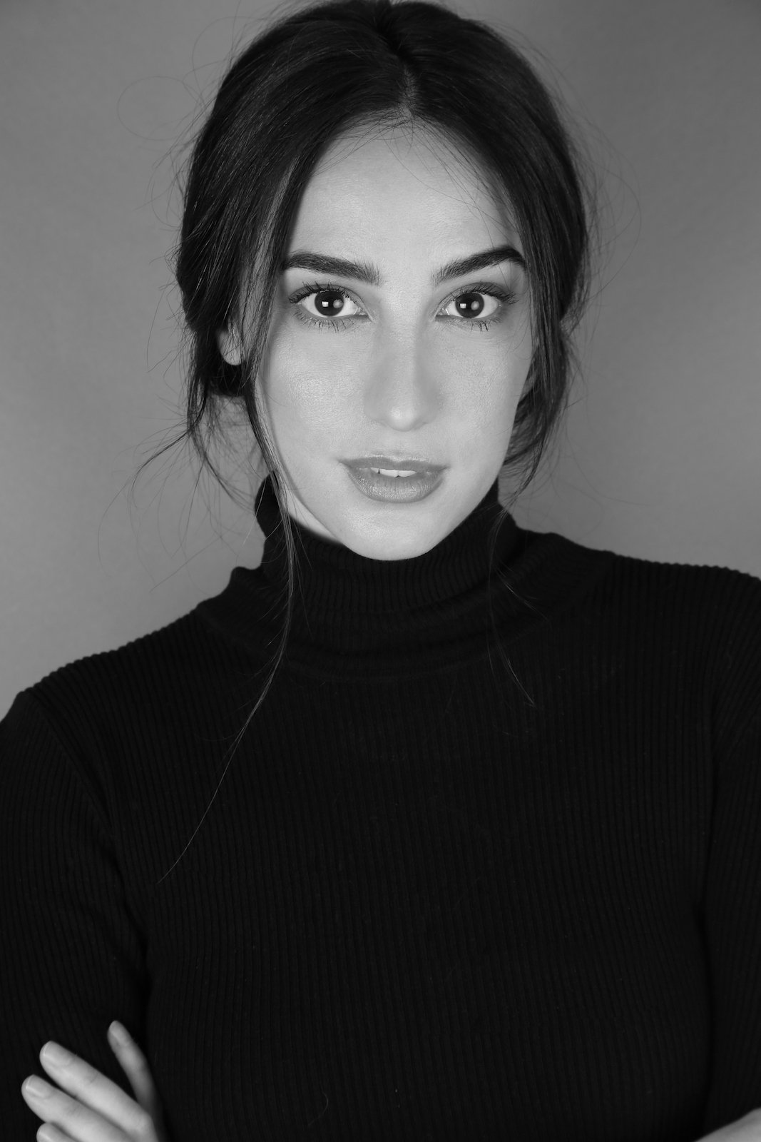 Anahí Dávila backdrop