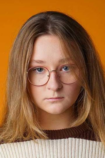 Mariya Korneyeva backdrop