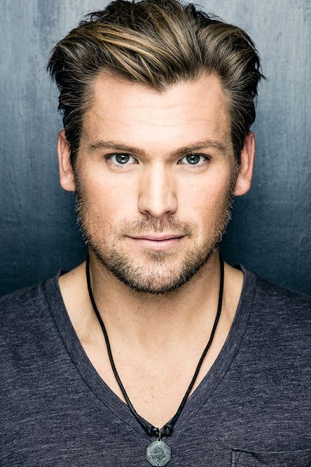 Chris Prascus backdrop