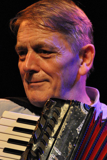 Geraint Watkins backdrop