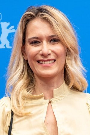 Francesca Andreoli backdrop