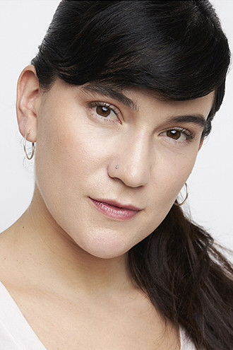 Analí Muñoz backdrop