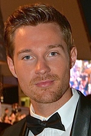 Tommy Schlesser backdrop