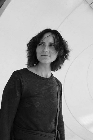 Oksana Bronevitskaya backdrop