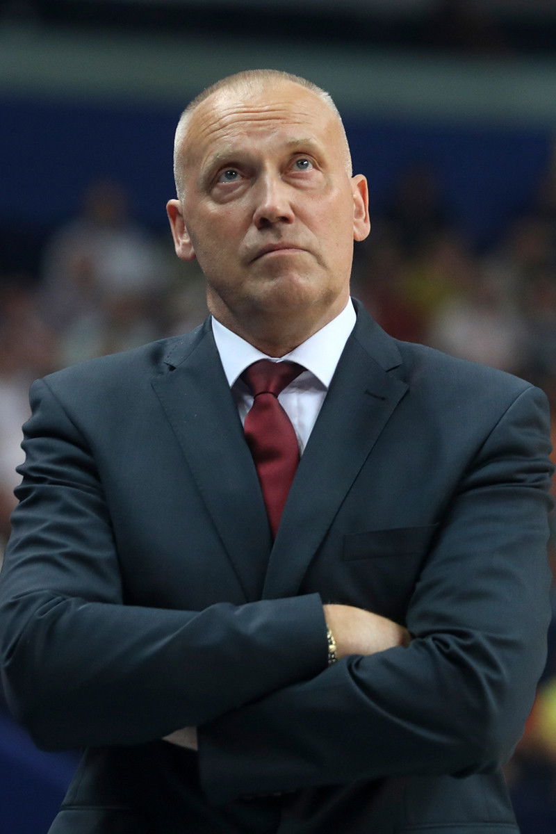 Rimas Kurtinaitis backdrop
