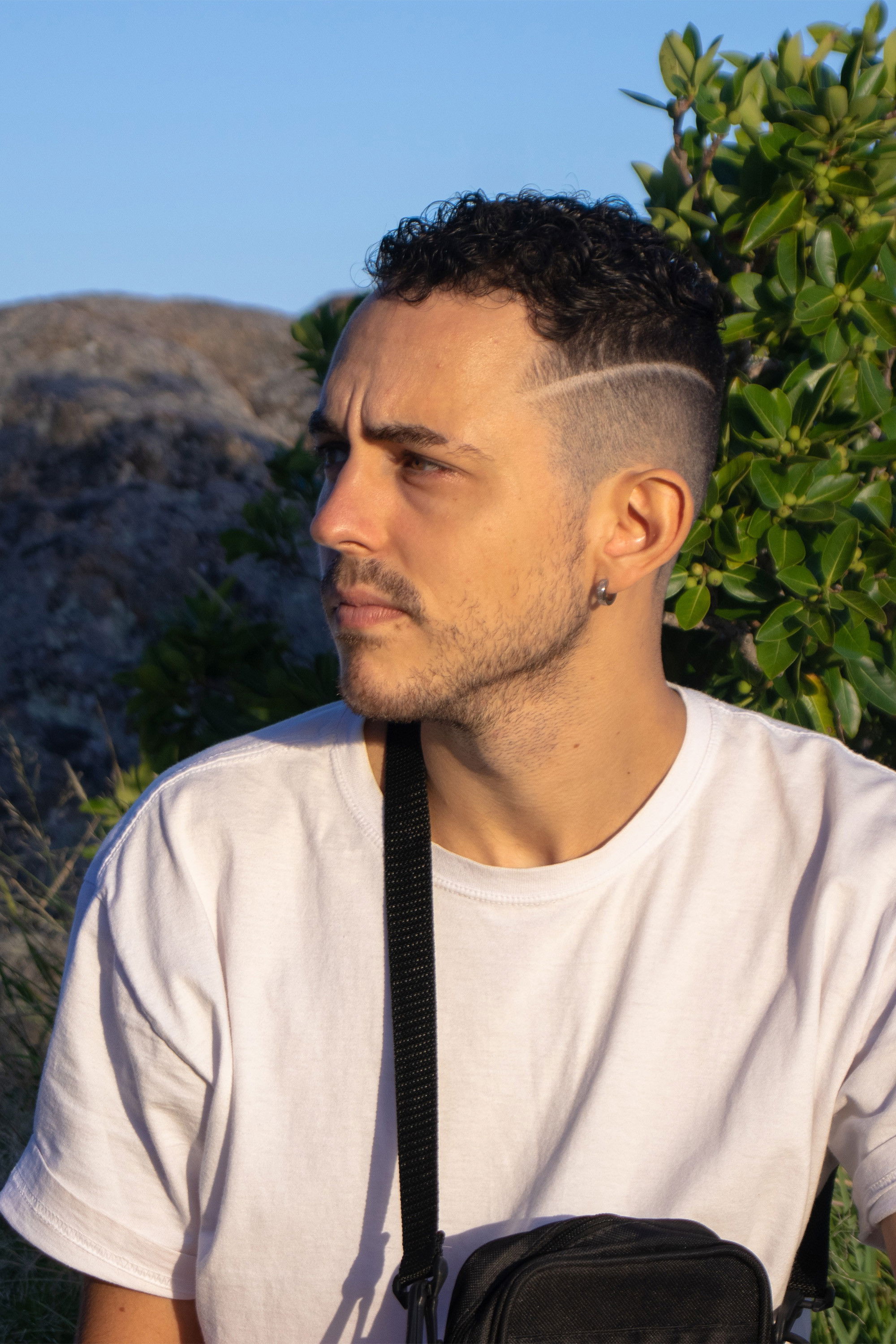 Hércio Medeiros backdrop