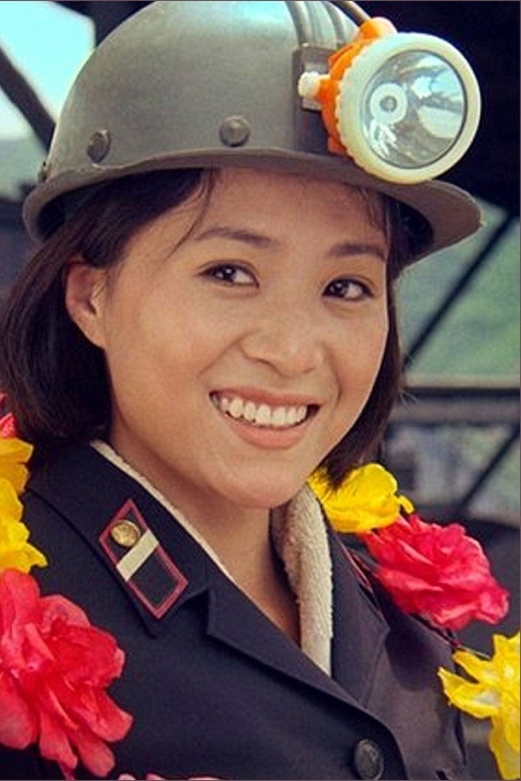 Han Jong-sim backdrop