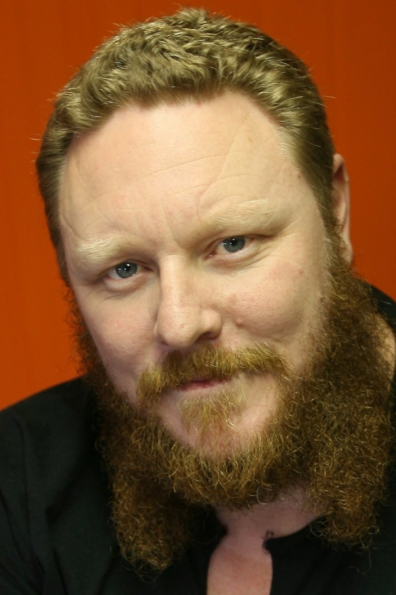 Eddie Baroo backdrop