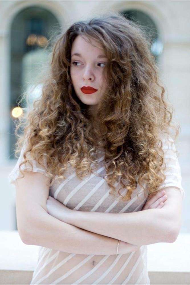 Cosima Bevernaege backdrop